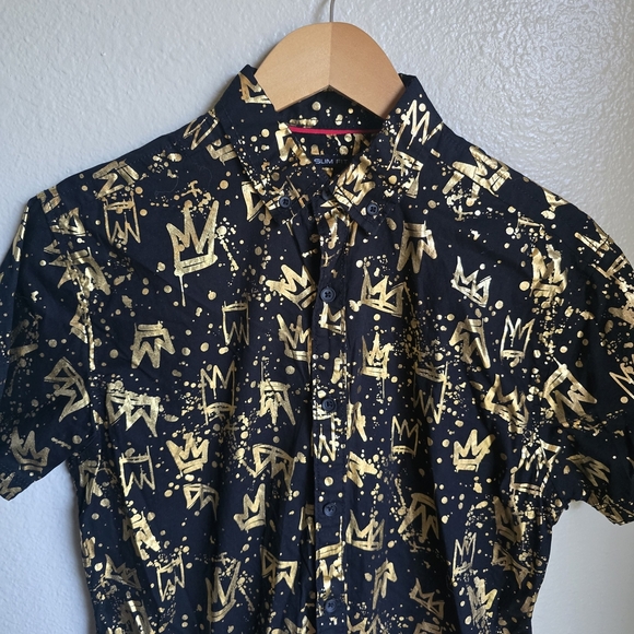 Drill Clothing Co. Men Button Down With Crown Print Designs Size Medium Slim Fit - Picture 3 of 6
